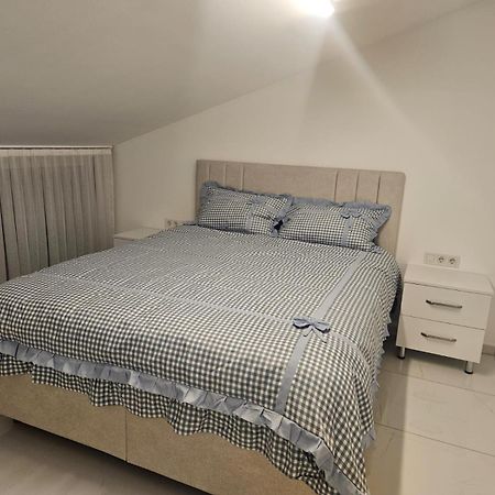 Modern Apartment In Very Quiet Location In Darica, Istanbul Exteriör bild