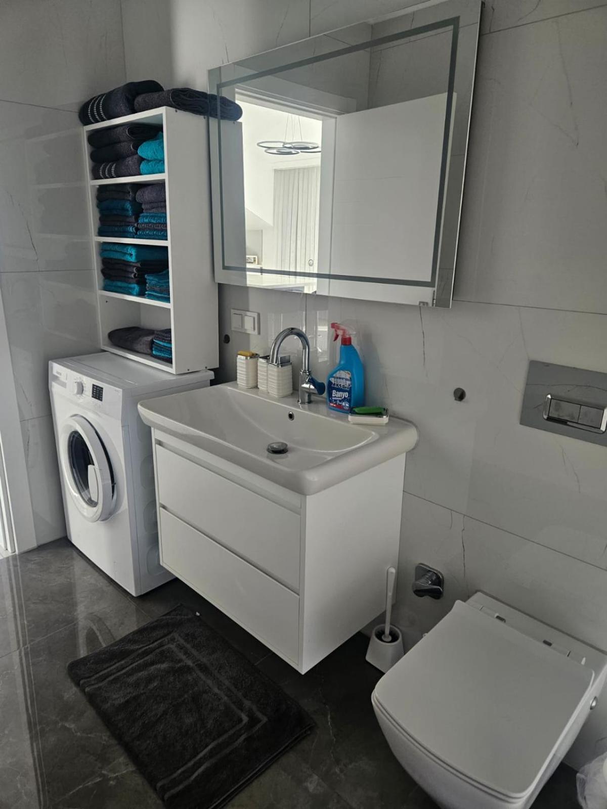 Modern Apartment In Very Quiet Location In Darica, Istanbul Exteriör bild